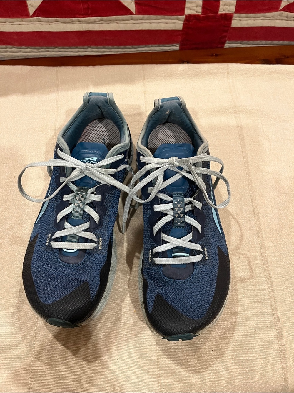 Altra Navy and Light Blue Women’s Running Sneakers